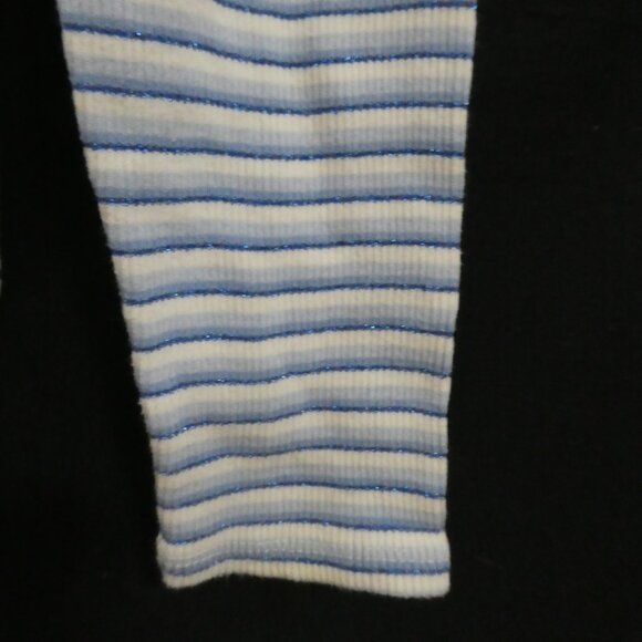 GAP - Factory Store | XL - extra large | Blue and White Striped Long Sleeve Top - Picture 9 of 16